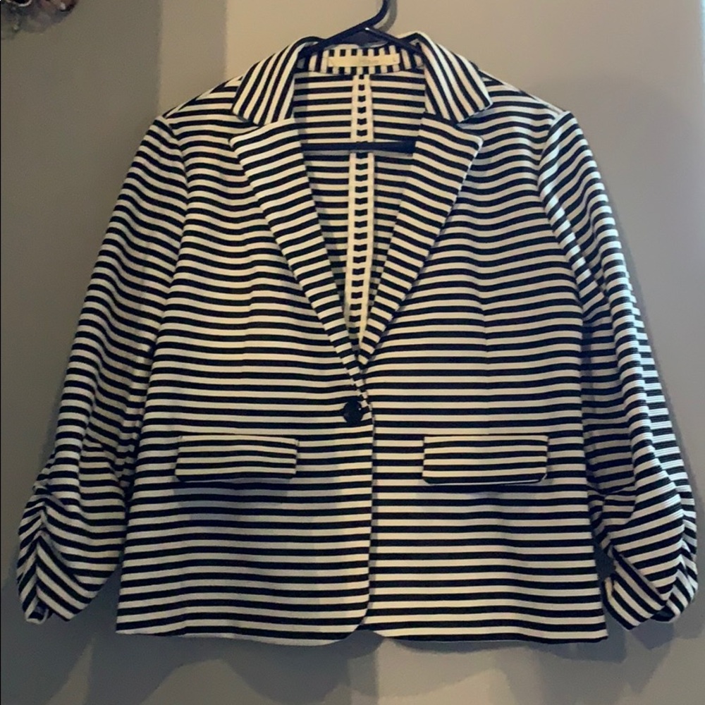 HAVE Black and White Striped  Blazer